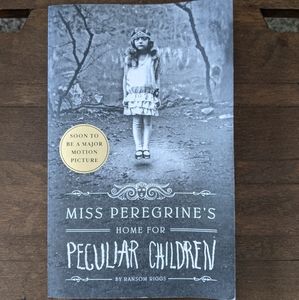 Miss Peregrine's Home for Peculiar Children | Paperback